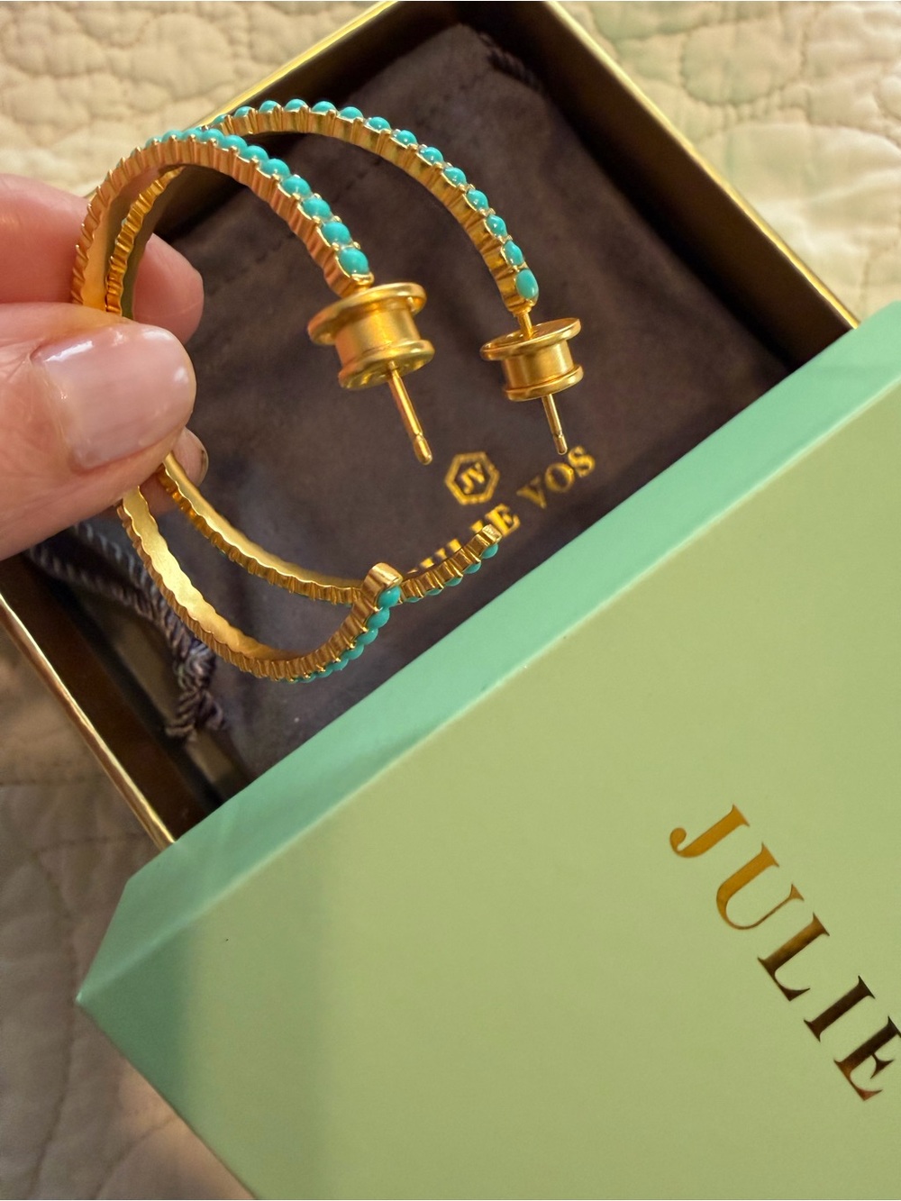 New in Box Julie Vos Juliette Large Hold Turquoise Blue Hoop Earrings - Picture 2 of 14